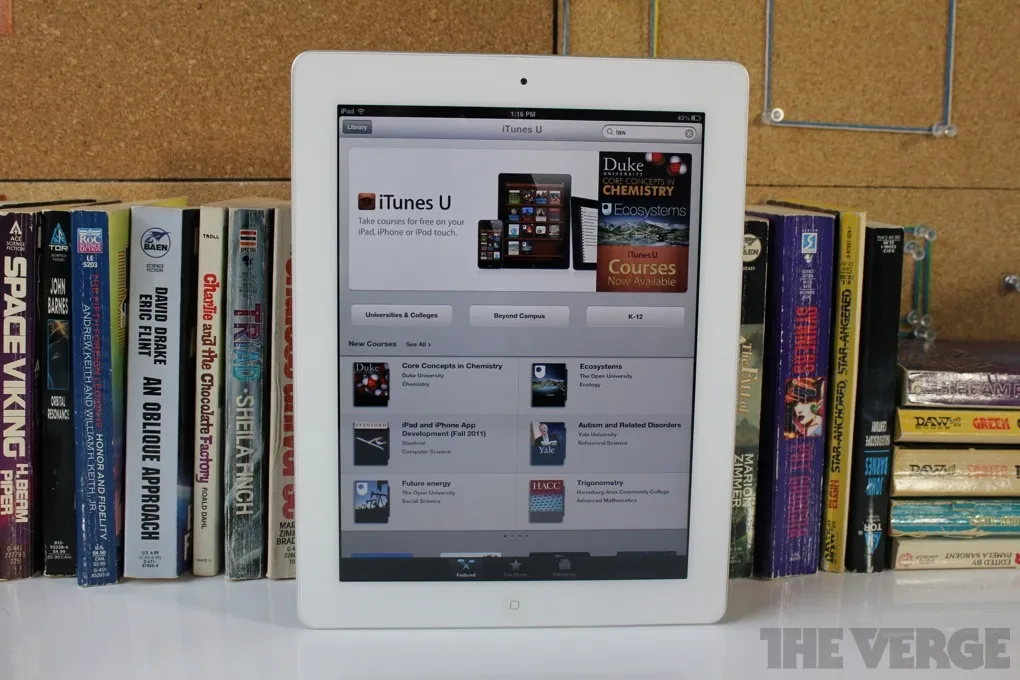 iTunes U hands-on photos and screenshots