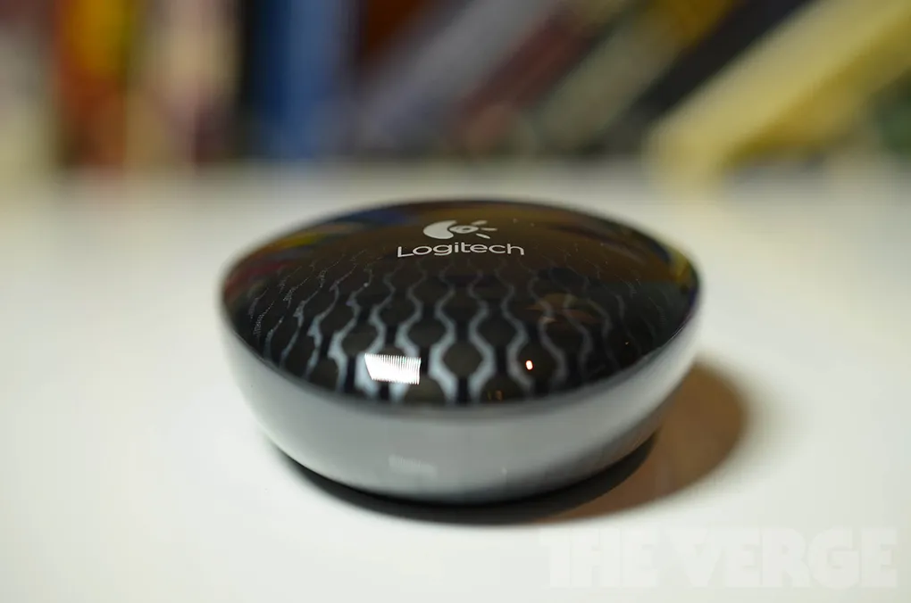 Logitech Touch Mouse M600 hands-on photos