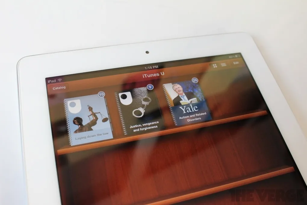 iTunes U hands-on photos and screenshots