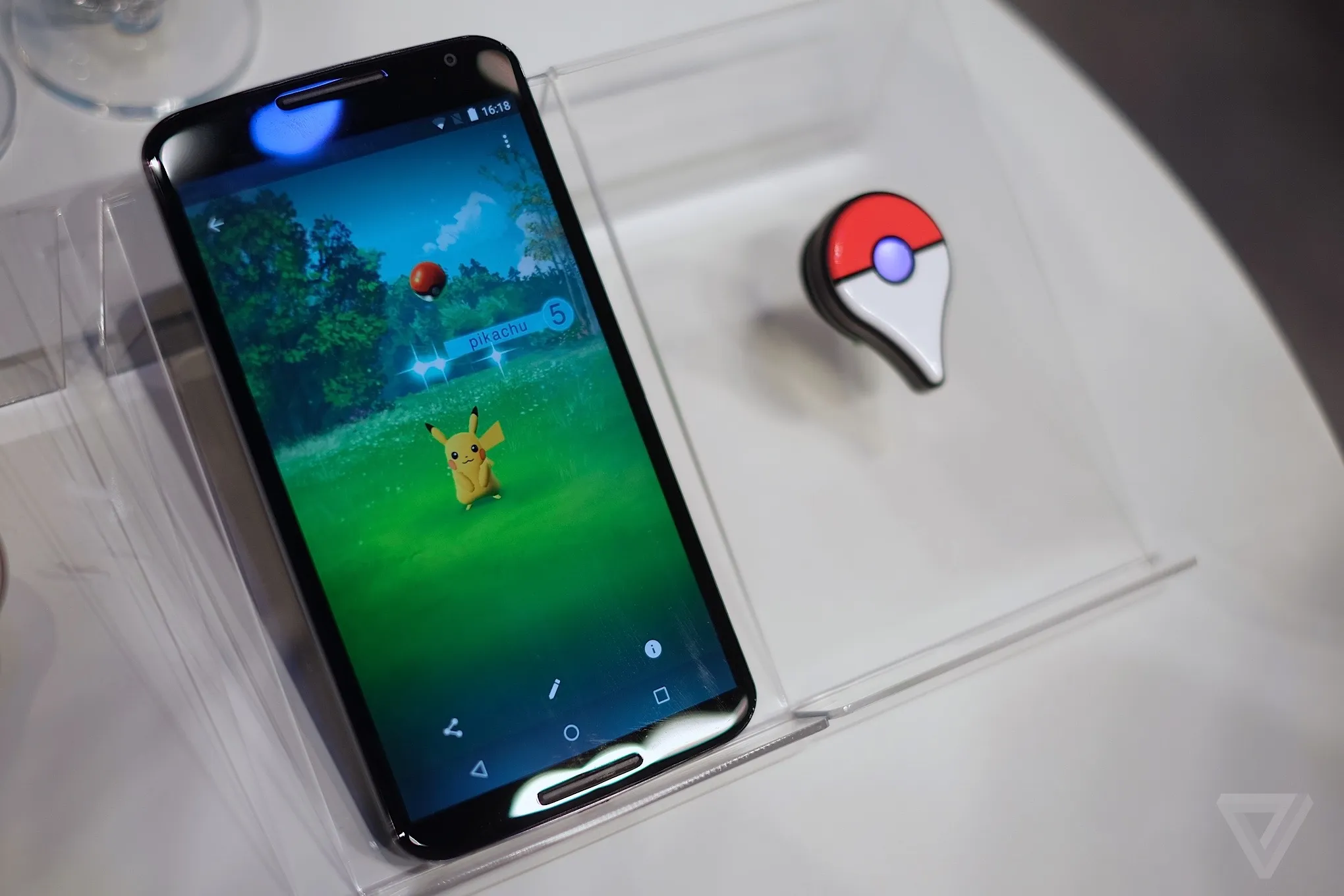 Photos of Nintendo’s Pokémon Go Plus watch